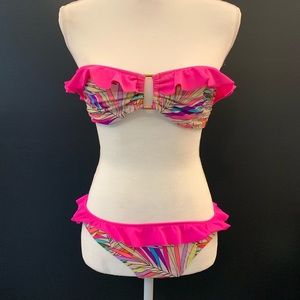 VICTORIA'S SECRET two piece Ruffle Binki Set